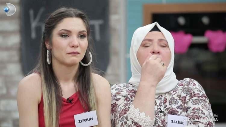 <p><span style="color:#B22222"><strong>Ünlü sunucunun anlattıkları karşısında stüdyoda bulunan herkes gözyaşlarına boğuldu. </strong></span></p>