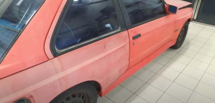 <p>İşte eskiyen BMW E30'un restore edildikten sonraki hali...</p>
