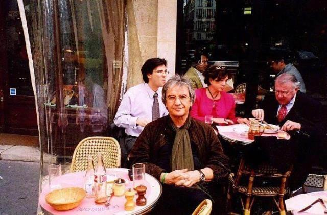 <p><strong>Atav'ın oğullarından biri olan Yalçın Boratap, Şehir Tiyatroları'nda sahne aldı. </strong></p>