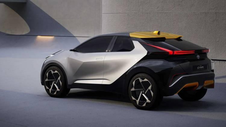 <p>Yeni Toyota C-HR için henüz bir tarih paylaşılmadı. Önümüzdeki aylarda konuyla ilgili daha fazla detay öğrenmeyi bekliyoruz. Konuyla ilgili gelişmeleri siz değerli okurlarımıza aktarmaya devam edeceğiz.</p>
