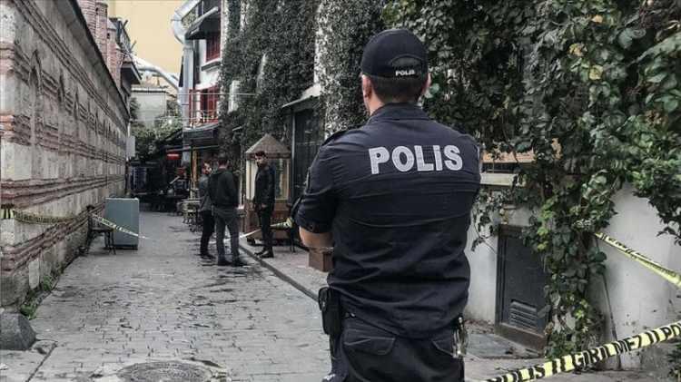 <p>Yaşanılan anlar ise cep telefonu kamerası tarafından saniye saniye kaydedildi. Polisin olayla ilgili incelemesi devam ediyor. </p>