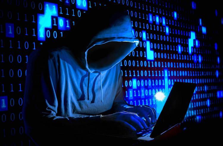 <p>“Hackerlar sıralı sayı kombinasyonlarını çok sık kullanırlar. Yukarıda da görüleceği üzere birçok parolanın ortak bir noktası vardır; sıralı sayılar. Siber saldırganların da en çok kullandığı yöntemlerden bir tanesi bu sıralı sayı kombinasyonlarını kullanarak şifrenizi eline geçirmeye çalışmaktır. Kişisel verilerini korumak isteyen her kullanıcının sıralı sayılardan oluşan şifrelerden kaçınması gerekiyor.</p>