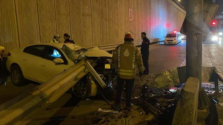 <p>Çekici yardımıyla, kaza yapan aracın olay yerinden kaldırılmasının ardından trafik normale döndü.</p>
