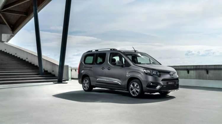 <p>Proace City Cargo Fiyatları<br />
Versiyon<br />
Tavsiye Edilen 2022 MY<br />
Liste Fiyatları (TL)</p>
<p>1.5 D 100 HP Vision 6 M/T<br />
423.300</p>
<p>1.5 D 100 HP Dream 6 M/T<br />
444.800</p>