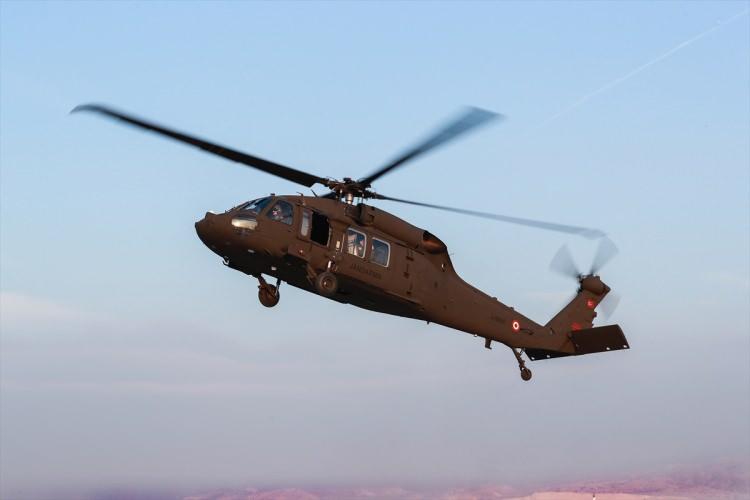 <p>Genel Maksat Helikopter Programı kapsamında üretilen ilk T70 Helikopteri, Jandarma Genel Komutanlığının kullanımına sunuldu.</p>

<p> </p>
