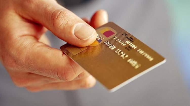 <p>2022'nin bitmesine az bir süre kala kredi kartı, banka kartı ve indirim kartlarında biriken puanlar için tüketicilere uyarılar gelmeye başladı. </p>
