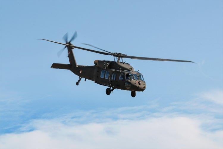 <p>Türk Havacılık ve Uzay Sanayii ana, ASELSAN, TEI, Alp Havacılık ve Sikorsky alt yükleniciliğinde üretilen T70 Genel Maksat Helikopteri'nin teslimatları başladı.</p>
