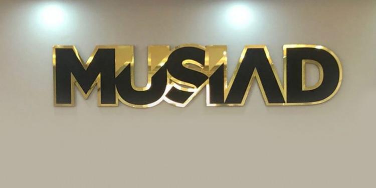 <p><strong>MÜSİAD</strong>: Müstakil Sanayici ve İşadamları Derneği Genel Başkanı Mahmut Asmalı, "Asgari ücrete gerçekleşen enflasyona göre zam yapılmamalı" dedi.</p>
<p> </p>