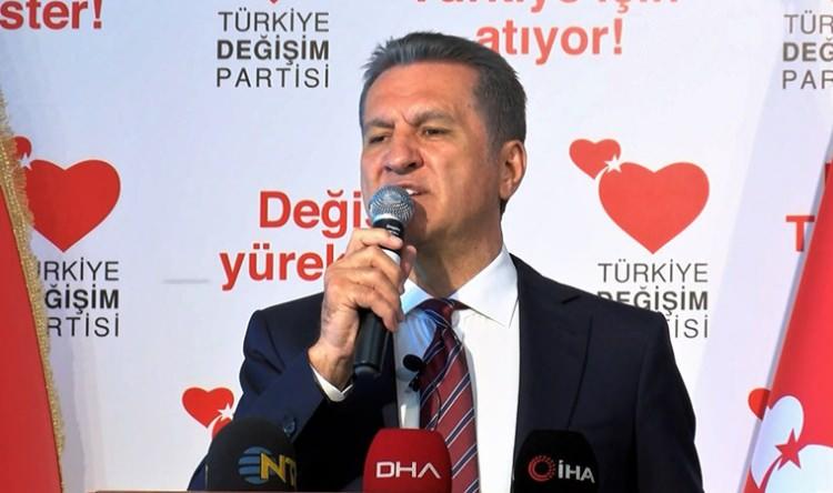 <p><strong>TDP</strong>: Türkiye Değişim Partisi Genel Başkanı Mustafa Sarıgül, "Asgari ücret üç ayda bir güncellenmeli ve normal ücret haline gelmesi engellenmelidir." ifadelerini kullandı.</p>
<p> </p>