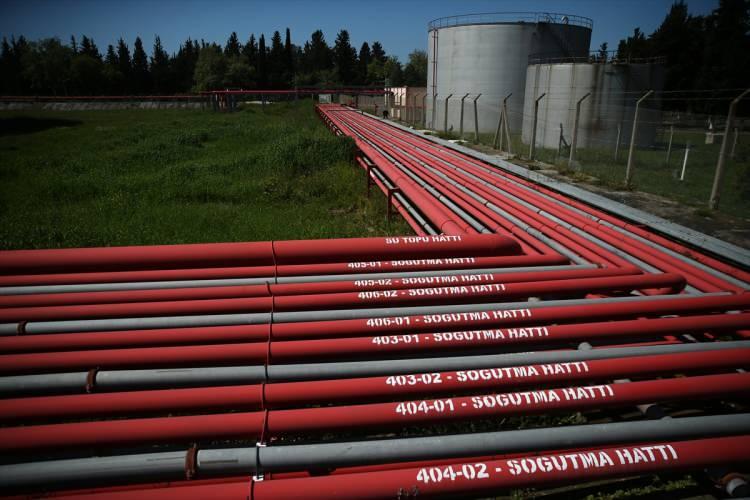 <p>Tesisler şebekeye bugüne kadar 28 milyon metreküp gaz basabilirken, bundan böyle günde 75 milyon metreküp gaz verebilir hale geldi. Bu miktar, Türkiye’nin günlük toplam ihtiyacının yaklaşık 4'te biri anlamına geliyor.</p>