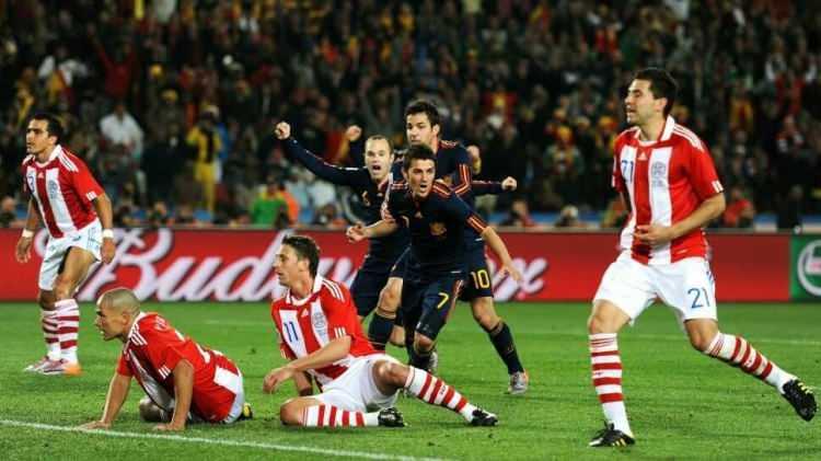 <p>2010 Dünya Kupası | Paraguay<br />
<br />
Güney Afrika'da gerçekleşen organizasyonun renkli takımlarından olan Paraguay, çeyrek finalde şampiyon İspanya'ya tek golle boyun eğdi.</p>