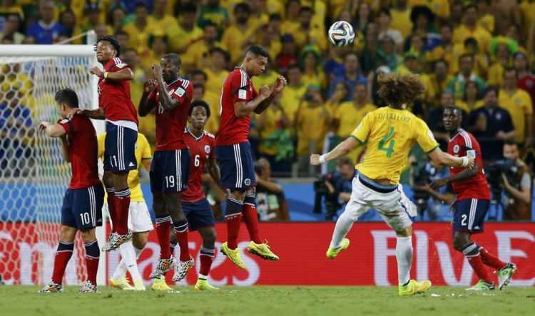 <p>2014 Dünya Kupası | Kolombiya<br />
<br />
Kolombiya, Brezilya'da düzenlenen turnuvaya çeyrek finalde sambacılara tek golle boyun eğmiş ve şampiyonluk hayalleri suya düşmüştü.</p>
