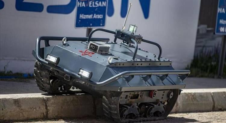 <p>Nazar, geçmişte HAVELSAN'a birkaç üniversiteden mezun olabilenlerin girebildiğini, yaygınlaşan ve gelişen üniversite eğitimiyle Türkiye'nin hemen her üniversitesinden çalışanları olduğunu ve başarıyla şirkete katkı verdiklerini kaydetti.</p>
