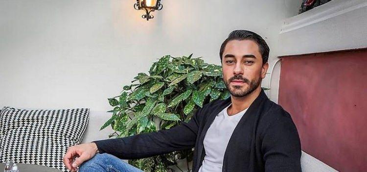<p><span style="color:#B22222"><strong>HAPİS CEZASINA ÇARPITILDI!</strong></span></p>
<p><span style="color:#800080"><strong>Savcılık tarafından yürütülen soruşturma kapsmaında </strong></span><span style="color:#B22222"><strong>Ekber G. </strong></span><span style="color:#800080"><strong>hakkında </strong></span><span style="color:#B22222"><strong>Dolandırıcılık</strong></span><span style="color:#800080"><strong> suçundan dava açıldı. </strong></span></p>