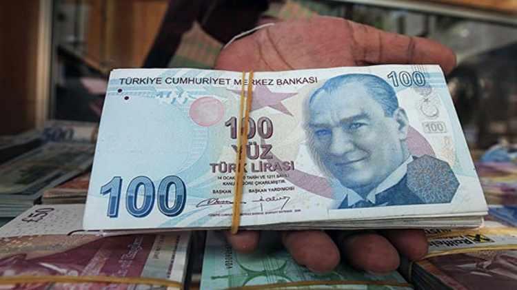 <p>Merkez Bankası’nın beklentisi her ne kadar yüzde 60’tan 65’e yükseltilse de beklenti anketlerine göre yüzde 75’lik bir enflasyon bizi bekliyor. Yani yüzde 42.35 ilk 6 ayda alındığına göre yüzde 30 ile yüzde 35’lik bir enflasyon farkı memur ve emeklilerimize verilecektir.</p>

