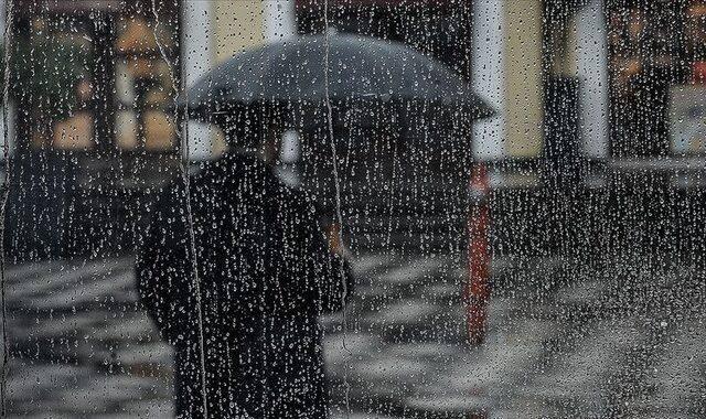 <p>MALATYA 6°C, 9°C<br />
Parçalı ve çok bulutlu, bu akşam saatlerinde yerel kuvvetli olmak üzere, aralıklı yağmur ve sağanak yağışlı</p>
<p>VAN 0°C, 8°C<br />
Parçalı ve çok bulutlu</p>