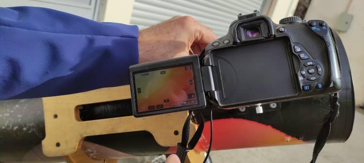 <p>Şanlı, yıl boyu ayın dolunay hallerini kayıt altına alarak bunları tek fotoğrafta toplayarak dünyaya en uzak ve yakın hallerini paylaştı.</p>

