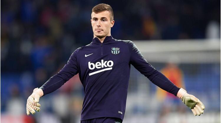 <p>* Inaki Pena / Barcelona / 4 Mil. Euro</p>
