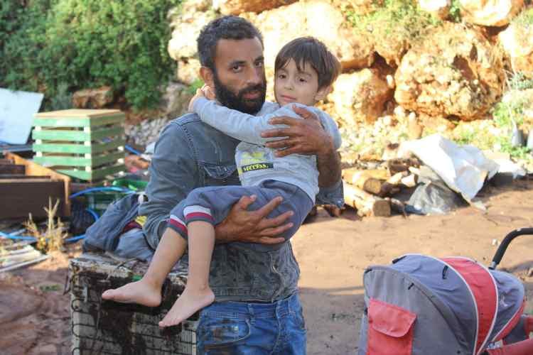 <p>Belediye hoparlörlerinden yapılan anonslarla, vatandaşlara evlerinden çıkmamaları, güvenli yerlerde kalmaları uyarısında bulunuldu.</p>
<p> </p>