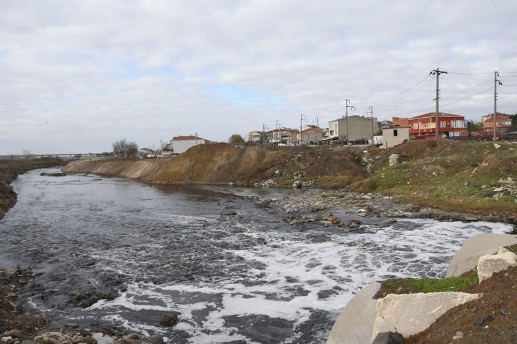 <p>Durmaz, "B&ouml;lgemiz sanayi b&ouml;lgesi bu denetimlerin sıklaştırmasını arzu ediyoruz." a&ccedil;ıklamasında bulundu.</p>
