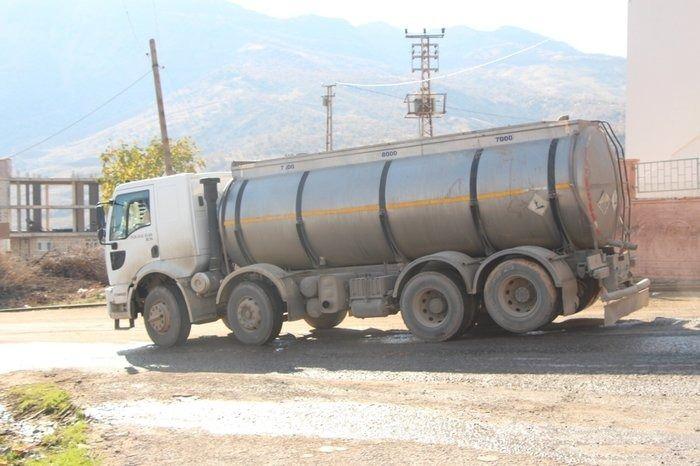 <p>Sahada üretime alınan 5 kuyunun toplam günlük üretimi 5.350 varil olarak gerçekleşmiştir. Sahada gerçekleştirilen kümülatif petrol üretimi 840.000 varile ulaşmıştır. Sahada 2 kuyuda sondaj faaliyetlerine halen devam edilmektedir.</p>