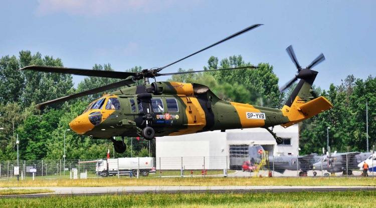 <p><strong>Şirketimizin ana yükleniciliğinde geliştirilen T70 Genel Maksat Helikopteri'mize katkı sunan tüm paydaş ve alt yüklenicilerimize teşekkür ediyorum." </strong>değerlendirmesini yaptı.</p>
