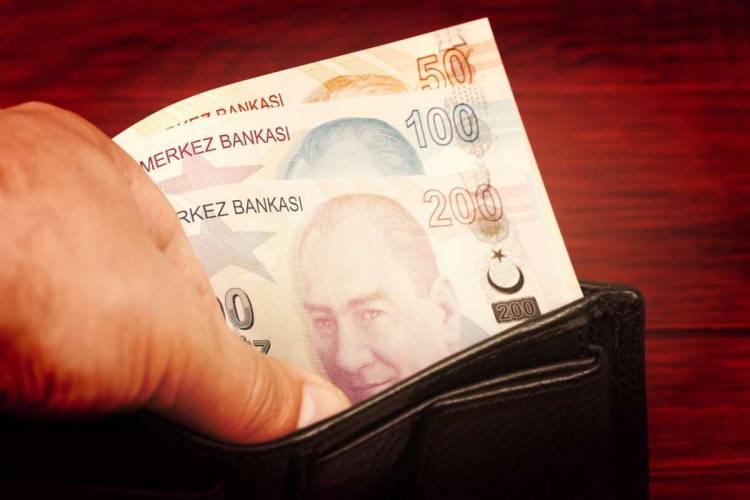 <p>Rapor ücreti için ayakta tedavide günlük 144 lira ödeniyordu. Asgari ücrete yüzde 40 zam yapılırsa yeni rapor ücreti 202 lira olacak.</p>
<p> </p>