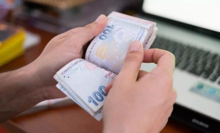<p> Hasta ve muhtaçlık durumunda da kişinin yeme, içme, tuvalet ve banyo gibi zorunlu ihtiyaçlarını tek başına yerine getirip getiremediğine bakılıyor. Maaş için günde en az 8 saat bakımın yapılması şartı aranıyor.</p>