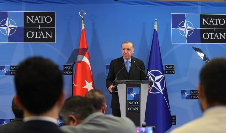 <p>Cumhurbaşkanı Erdoğan, NATO Olağanüstü Devlet ve Hükûmet Başkanları Zirvesi ardından bir basın toplantısı düzenledi.</p>
<p> </p>