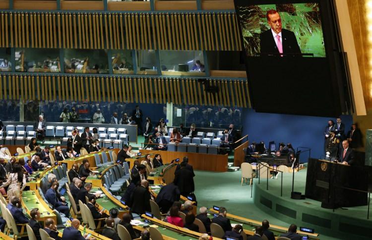 <p>Cumhurbaşkanı Erdoğan ve Emine Erdoğan 21 Eylül 2022 Çarşamba günü, ABD Başkanı Joe Biden'ın Birleşmiş Milletler (BM) 77. Genel Kurulu'na katılan liderler ve eşleri onuruna verdiği yemeğe katıldı.</p>

<p> </p>
