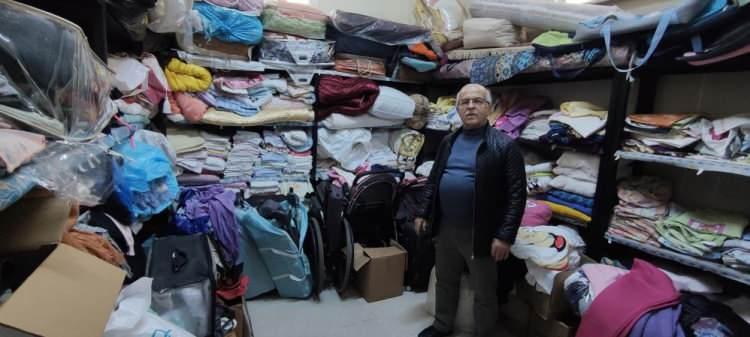 <p>Mağazada; mobilya ürünleri de mevcut. Mağazadan 40 yıldır her gün onlarca aile ihtiyacını karşılıyor. Dernek Başkanı ayrıca Bursa'daki sokak ve parkları gezerek kuşları besliyor.</p>
