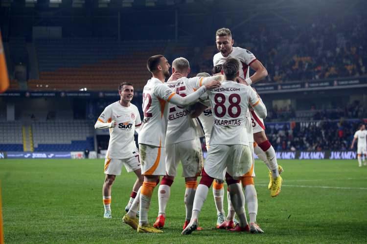 <p>Galatasaray -  512 bin dolar.</p>
