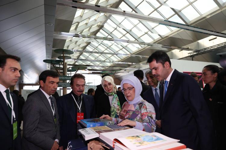 <p>Başkan Recep Tayyip Erdoğan’ın eşi Emine Erdoğan’ın teşrifleriyle İstanbul'da Haliç Kongre Merkezi’nde "<strong>Sıfır Atık Zirvesi ve Ödül Töreni</strong>"nin üçüncüsü düzenlendi.</p>