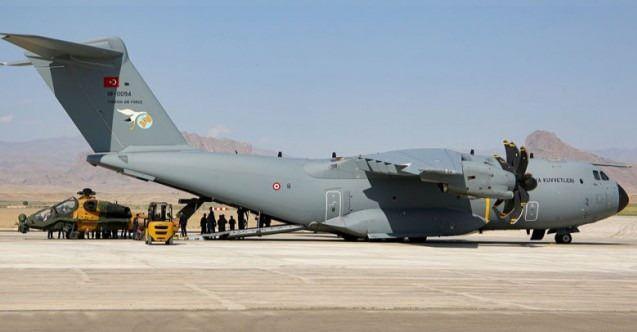 <p>HELİKOPTER TAŞIYABİLİYOR</p>

<p>Airbus A400M uçaklarının her birinde 4 adet TP400 model turboprop motor bulunuyor. Turboprop motorlar, bünyesinde bulunan jet motorların pervaneyi döndürmesi ile çalışıyor. Düşük hızlarda yüksek verim sağladığından dolayı günümüzde de hala turboprop motorlar tercih edilmekte.</p>

<p> </p>
