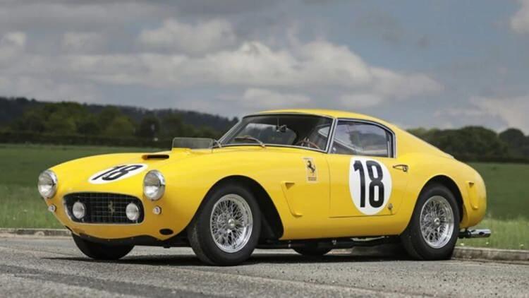 <p><strong>9 - 1960 FERRARI 250 GT SWB COUPE</strong></p>
<p><strong></strong></p>
<p>Gooding & Co’s tarafından satışa çıkarılan model 9 milyon 440 bin dolara alıcı buldu.</p>