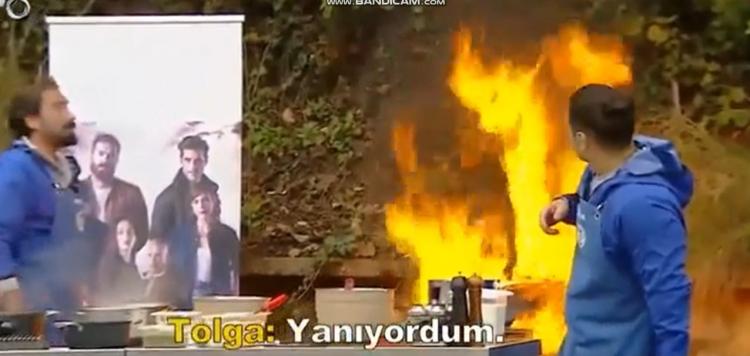 <p><strong>​Tolga Şener'in boyunu aşan yangın sonrasında gelen patlama sesi korku dolu anlar yaşattı.</strong></p>
