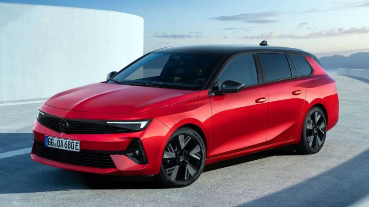 <p> Ön tekerleklere güç veren bir elektrik motoruna sahip olan Astra Electric, tıpkı kuzeni e-308 gibi 115 kW (156 hp) güç sunuyor</p>