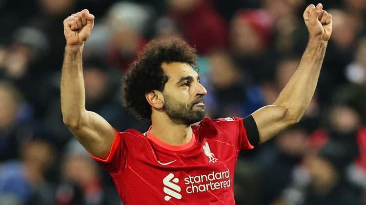 <p><span style="color:#000000"><strong>İngiltere Premier Lig takımlarından Liverpool'da forma giyen Müslüman futbolcu Mohamed Salah, başarılı meslek hayatıyla dünya futbolunun önemli isimlerinden biri olarak adından söz ettiriyor. </strong></span></p>
