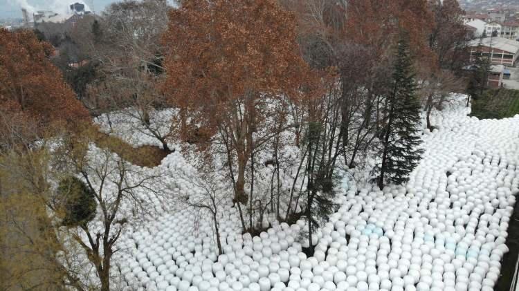 <p>Ortaya ise ilginç manzaralar çıktı.</p>
