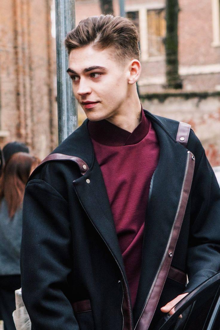 <p>20. Hero Fiennes Tiffin</p>