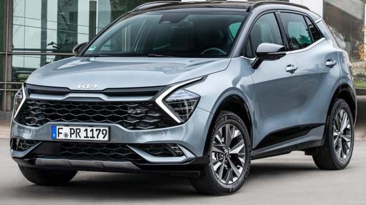 <p><strong>Kia Sportage</strong></p>

<p>Yeni bir ‘N3’ mimarisi üzerinde Avrupa’ya özel geliştirilen Sportage, benzinli ve dizel motor seçenekleriyle 2022’nin ilk çeyreğinde satışa çıkacak.</p>
