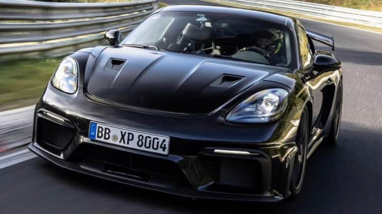 <p><strong>Porsche Cayman GT4 RS</strong></p>

<p>Her modern RS modeli gibi, yeni Porsche 718 GT4 RS de yalnızca Porsche çift kavramalı şanzıman (PDK) ile Türkiye’ye 2022’nin ilk çeyreğinde adım atacak.</p>
