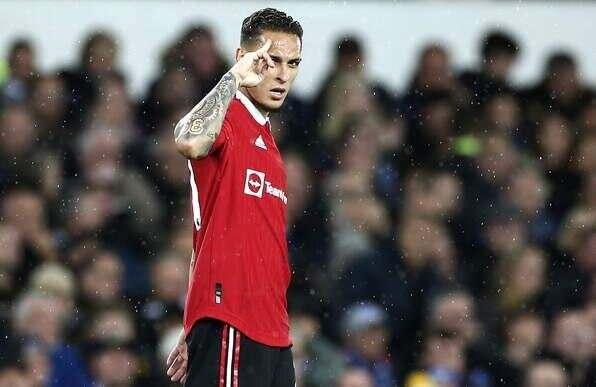 <p>88 - ANTONY</p>
<p>Kulübü: Manchester United</p>
<p>Ülkesi: Brezilya</p>