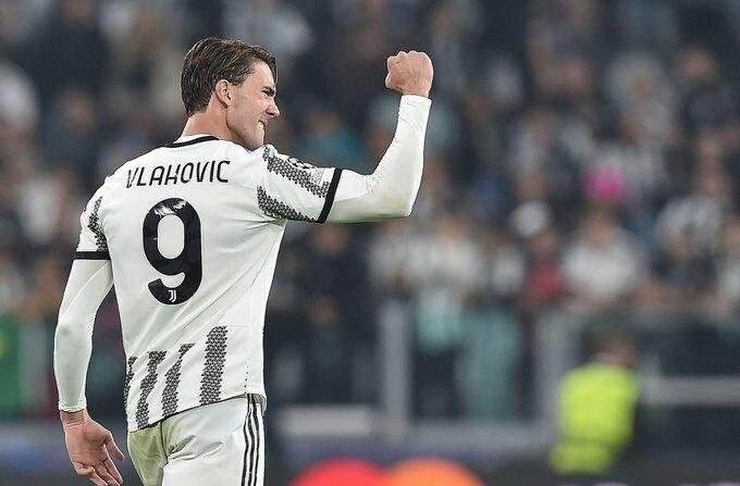 <p>62 - DUSAN VLAHOVIC</p>

<p>Takımı: Juventus</p>

<p>Ülkesi: Sırbistan</p>
