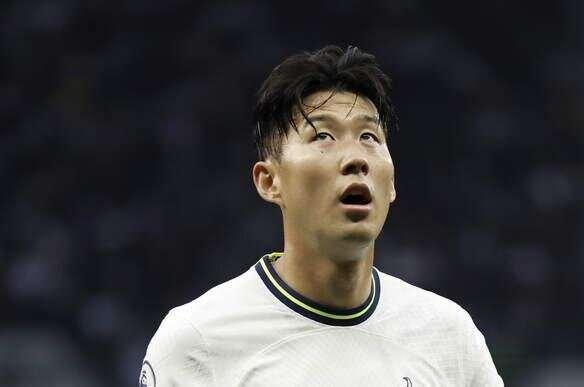 <p>38 - HEUNG MIN-SON<br />
Kul&uuml;b&uuml;: Tottenham<br />
&Uuml;lkesi: G&uuml;ney Kore</p>

