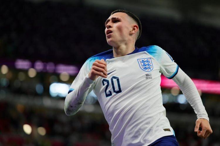 <p>34 - PHIL FODEN<br />
Takımı: Manchester City<br />
&Uuml;lkesi: İngiltere</p>
