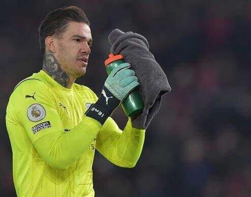 <p>22 - EDERSON<br />
Takımı: Manchester City<br />
&Uuml;lkesi: Brezilya</p>

