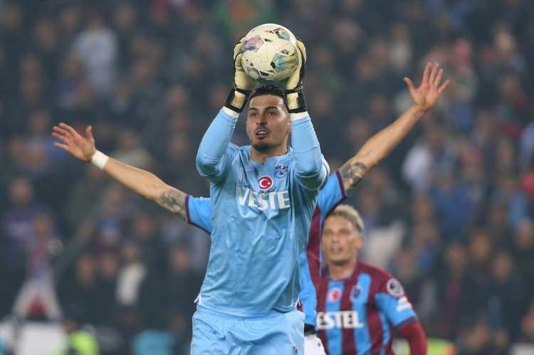 <p>Kaleci: Uğurcan Çakır - Trabzonspor<br />
 <br />
Yediği gol/ 33 yediği gol / 11 gole kapama</p>
