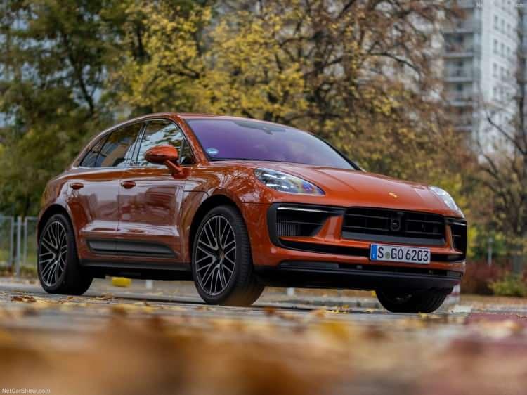 <p>Porsche Macan S</p>
