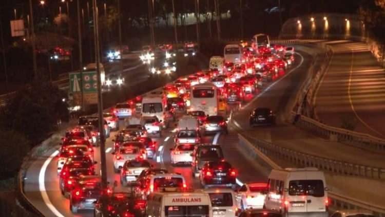 <p><strong>“Bizim işimiz eğlendirmek. Bodrum’un en iyisi Aycan Adalı sahne alacak. </strong></p>